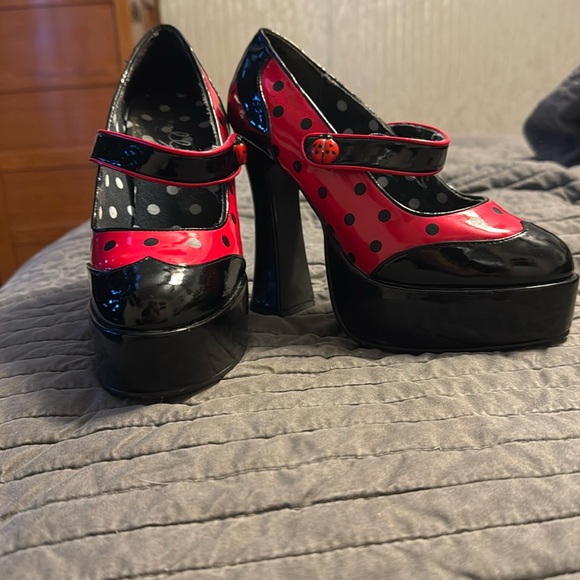Ellie red and black heels - Picture 1 of 4